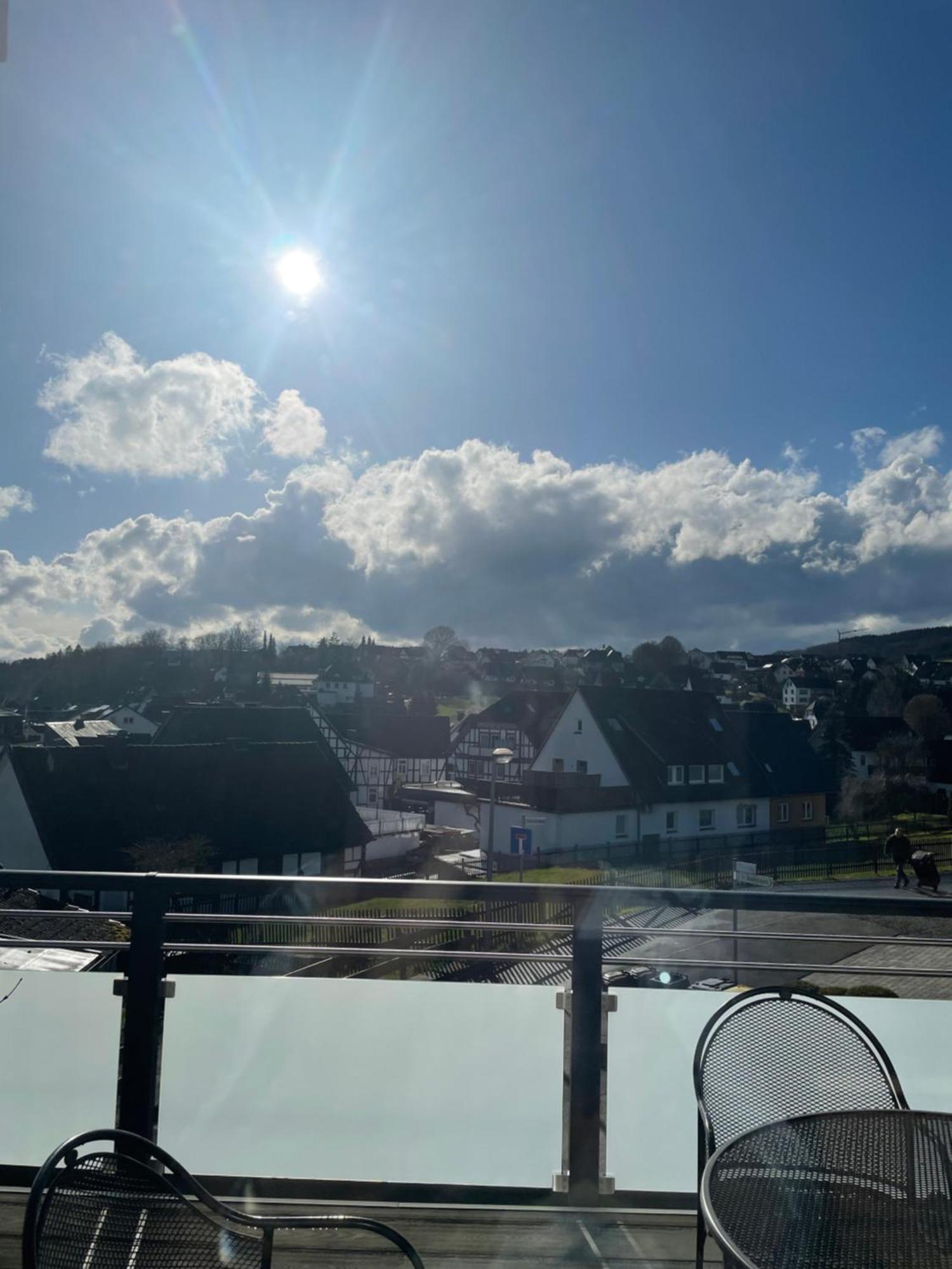 Moderne Ferienwohnung Mit Sonnenbalkon In Fretter Finnentrop Exterior foto